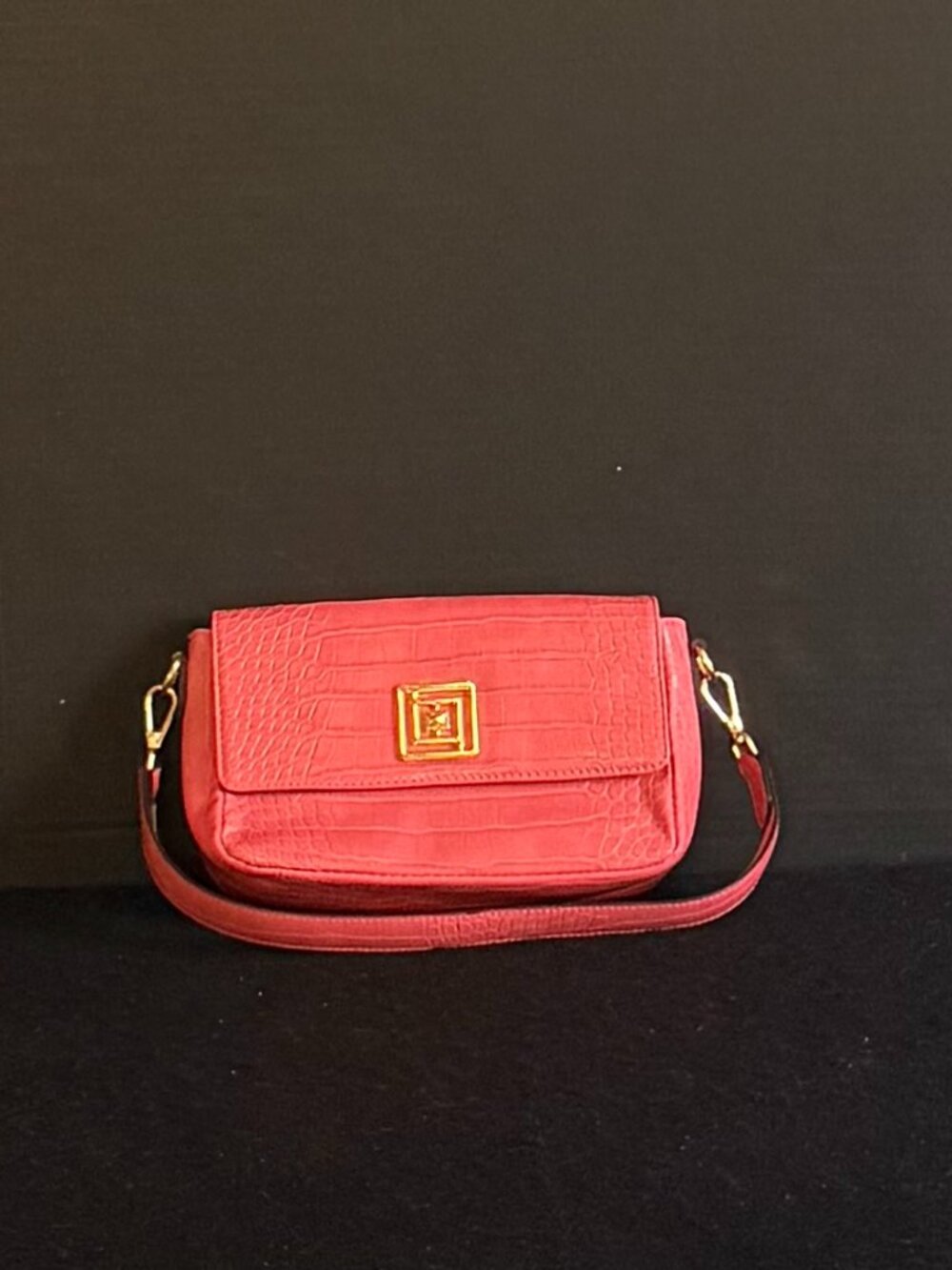 Vintage Liz Claiborne Coral Crocodile-Embossed Faux Leather Purse